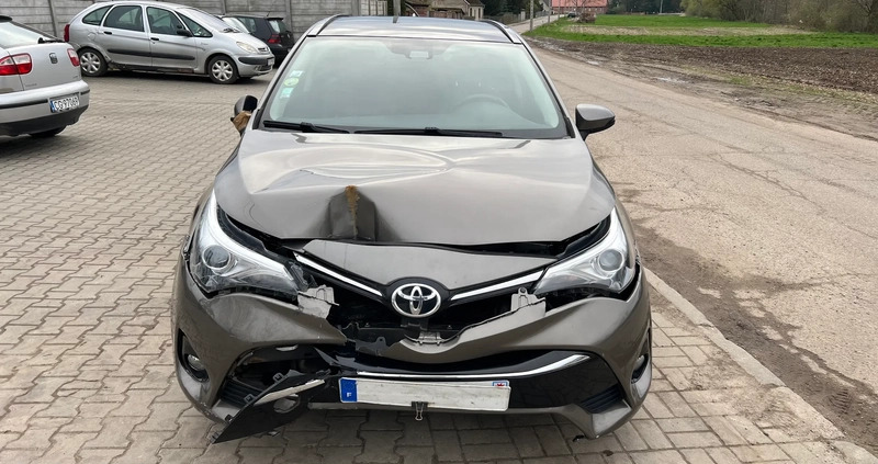 Toyota Avensis cena 21900 przebieg: 218000, rok produkcji 2016 z Chodzież małe 232